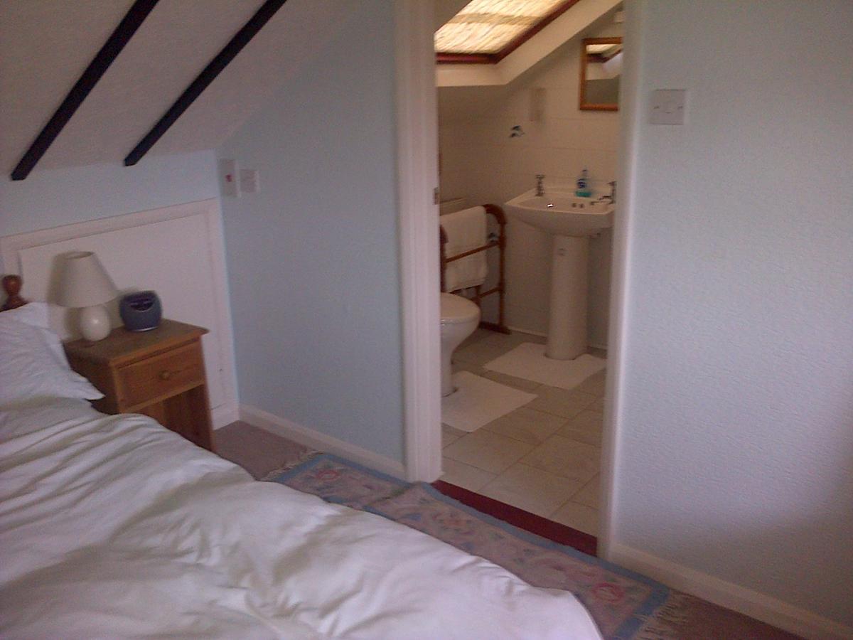 Follets B&B Pewsey Exterior photo